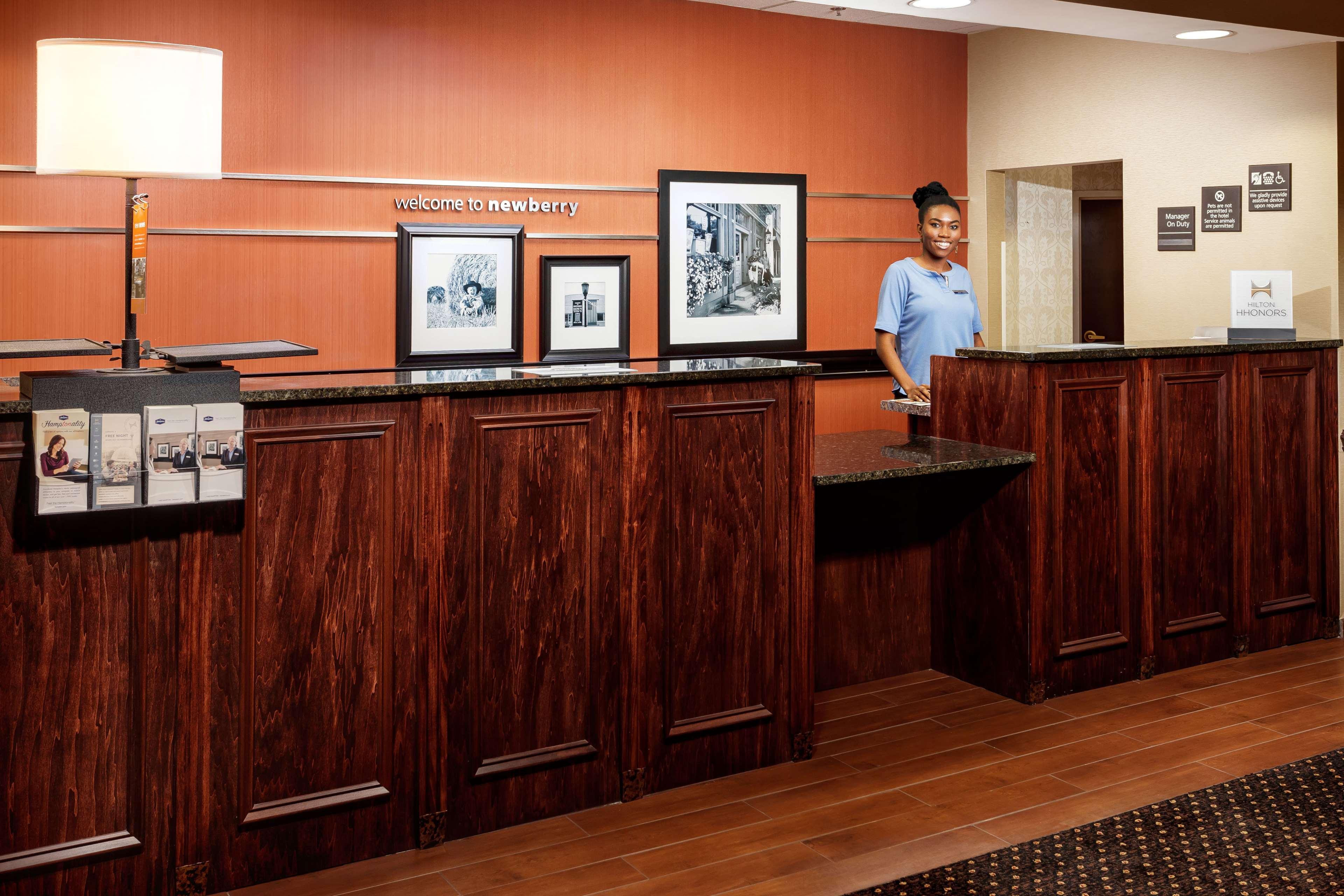 Hampton Inn Newberry Opera House Экстерьер фото