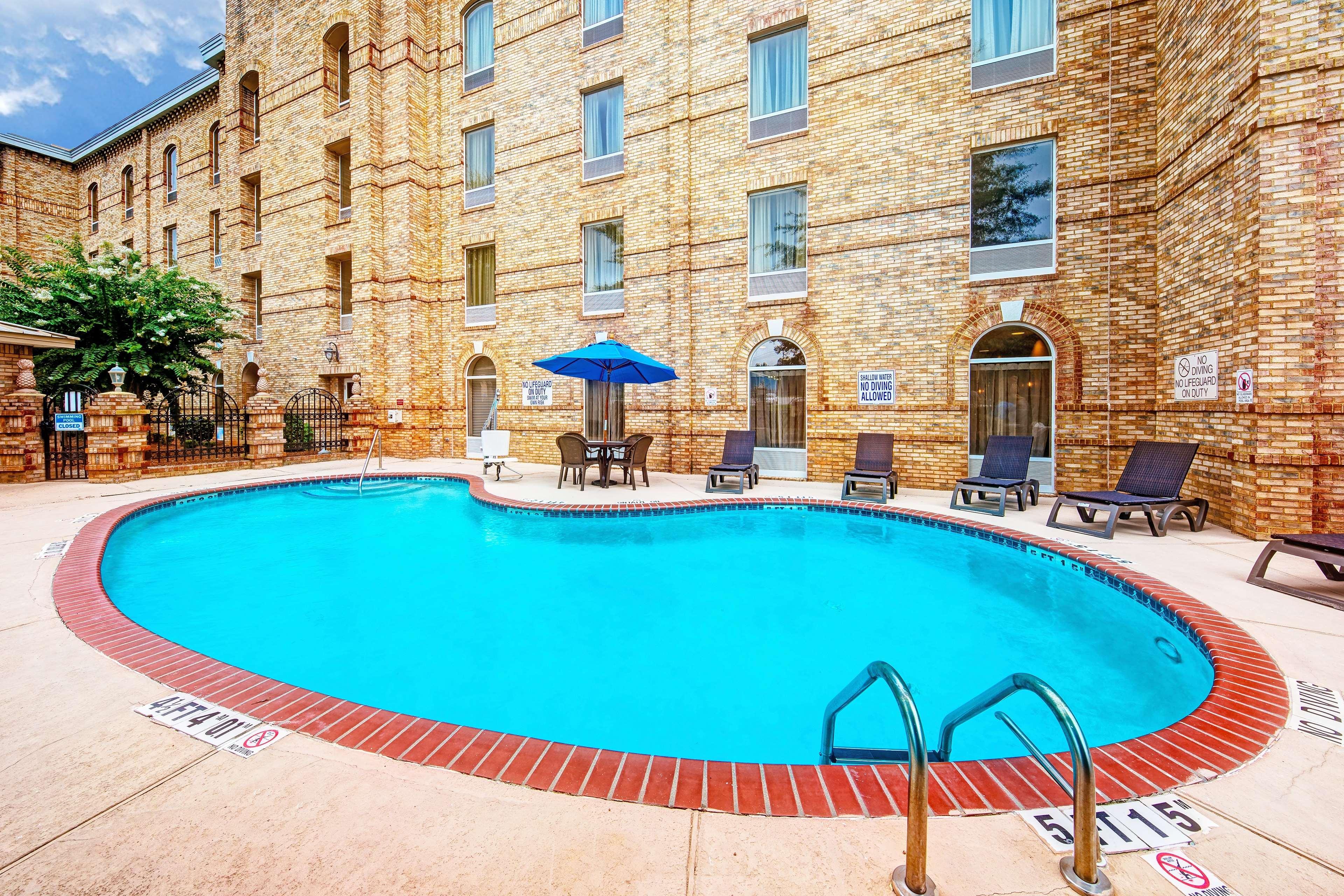Hampton Inn Newberry Opera House Экстерьер фото