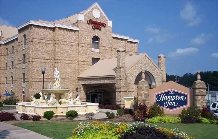 Hampton Inn Newberry Opera House Экстерьер фото